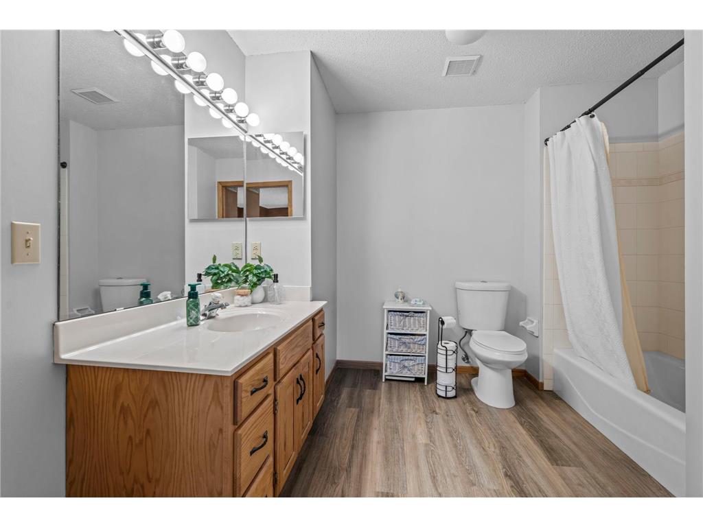 12580 Parkwood Drive Burnsville MN 55337 7001766 image21