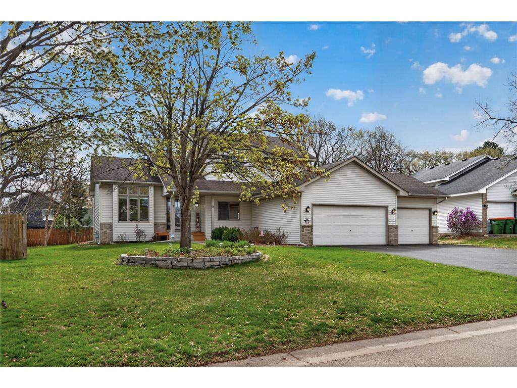 12587 Goodhue Street NE Blaine MN 55449 7028774 image1