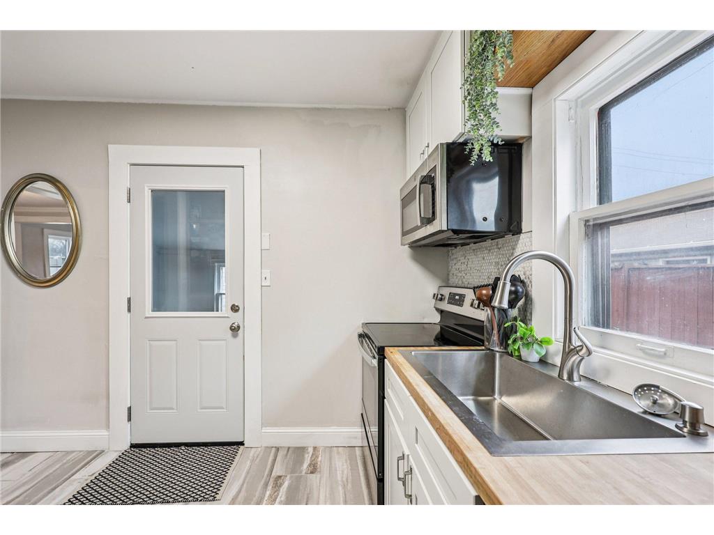 1259 Hewitt Avenue Saint Paul MN 55104 7042817 image13