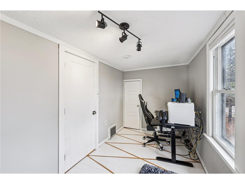 1259 Hewitt Avenue Saint Paul MN 55104 7042817 image18