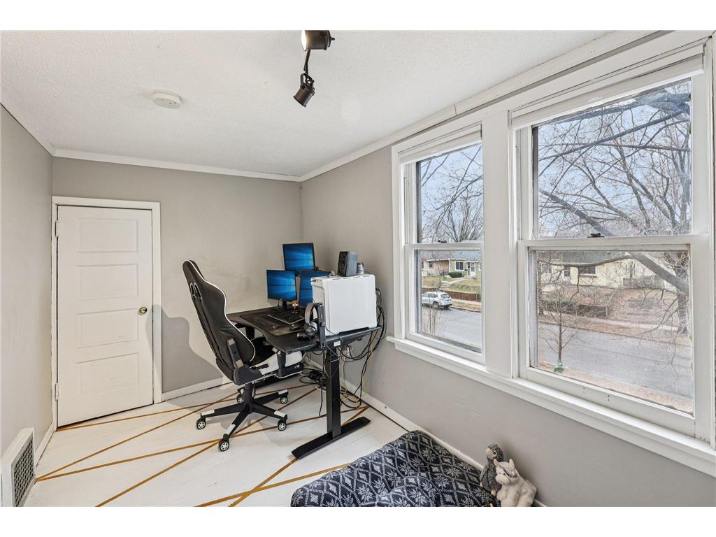 1259 Hewitt Avenue Saint Paul MN 55104 7042817 image19