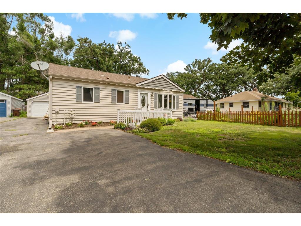 126 18th Street W Hastings MN 55033 6394947 image1