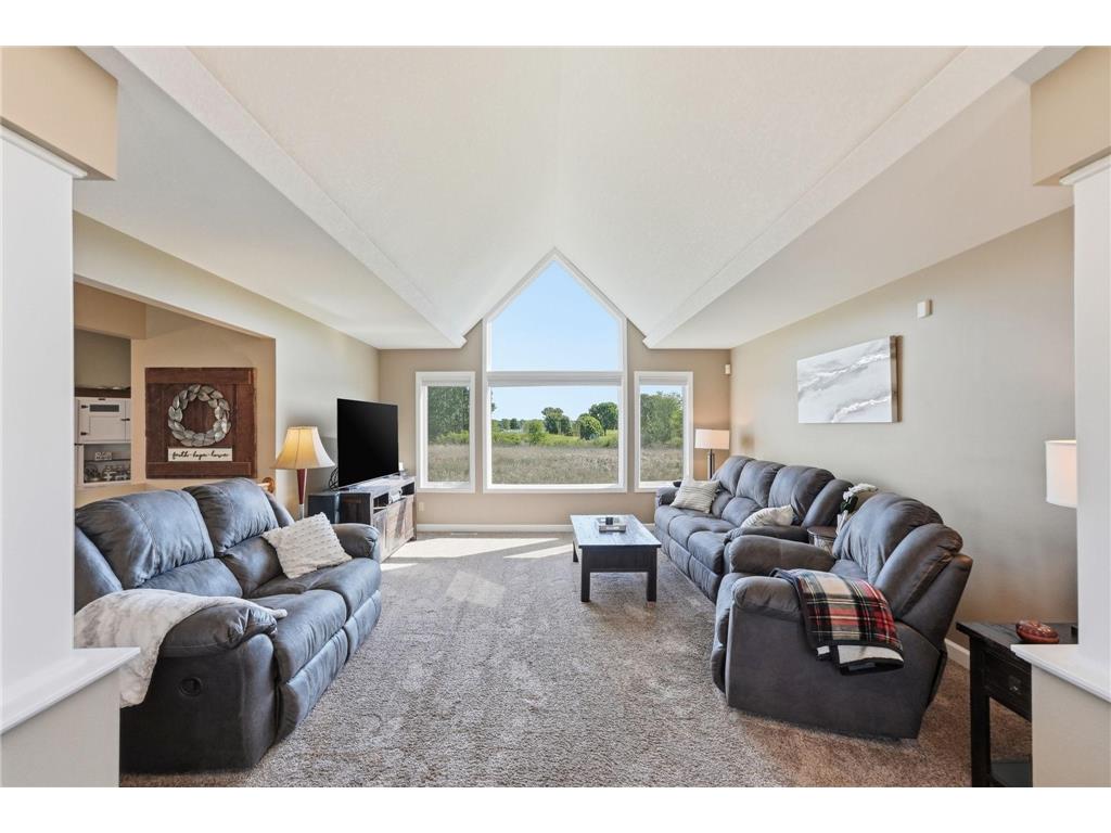 126 57th Avenue NE Willmar MN 56201 7094571 image12