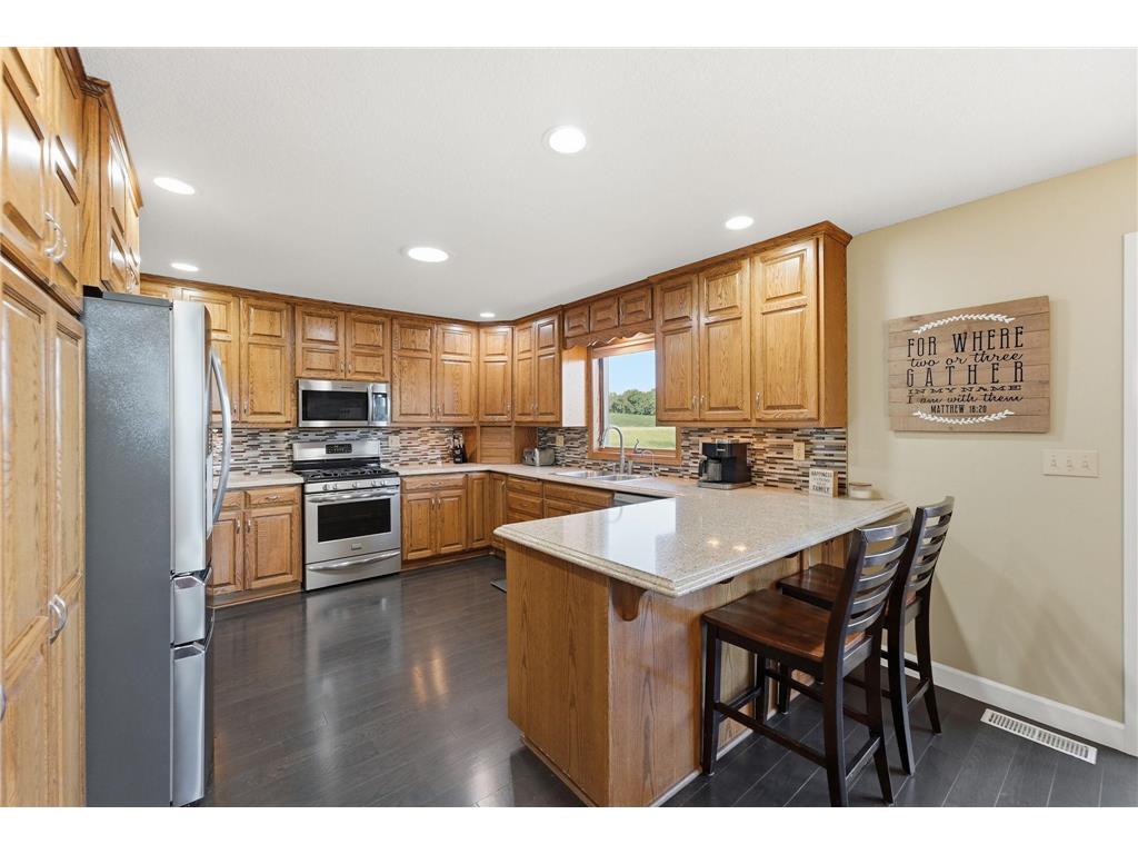 126 57th Avenue NE Willmar MN 56201 7094571 image17