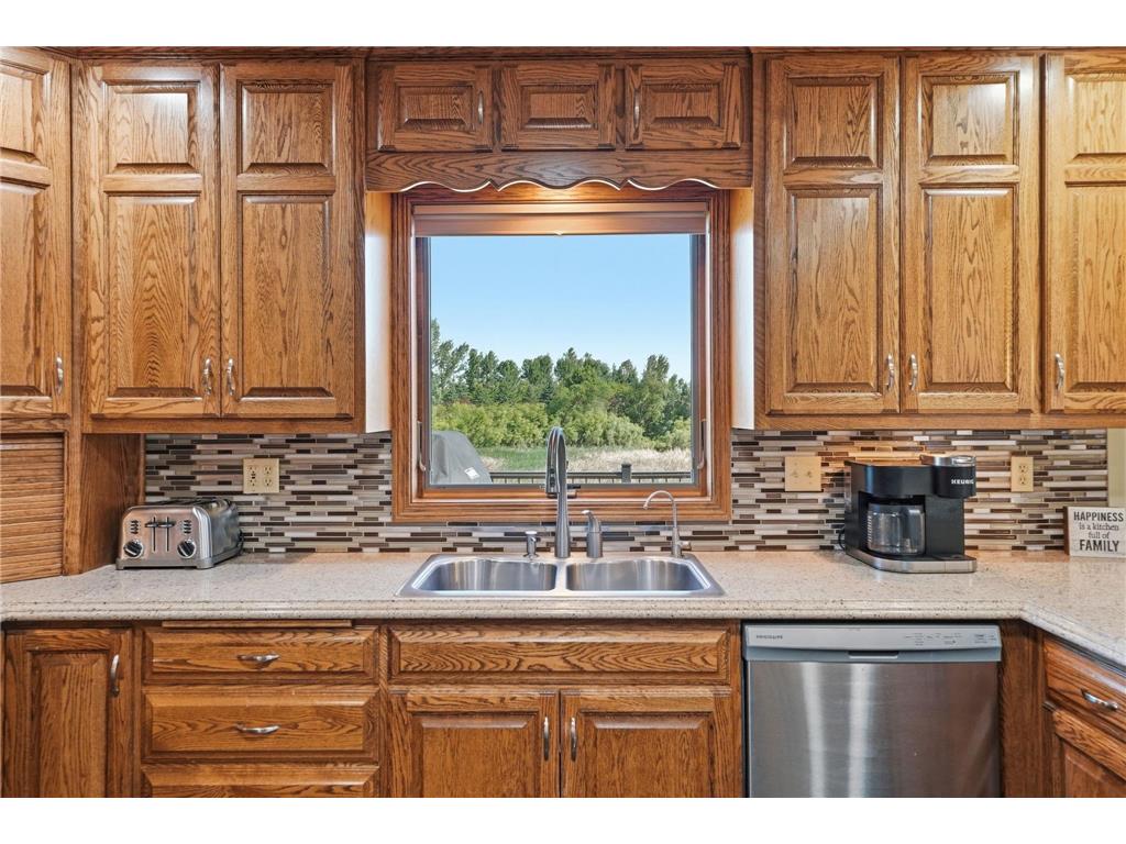 126 57th Avenue NE Willmar MN 56201 7094571 image21