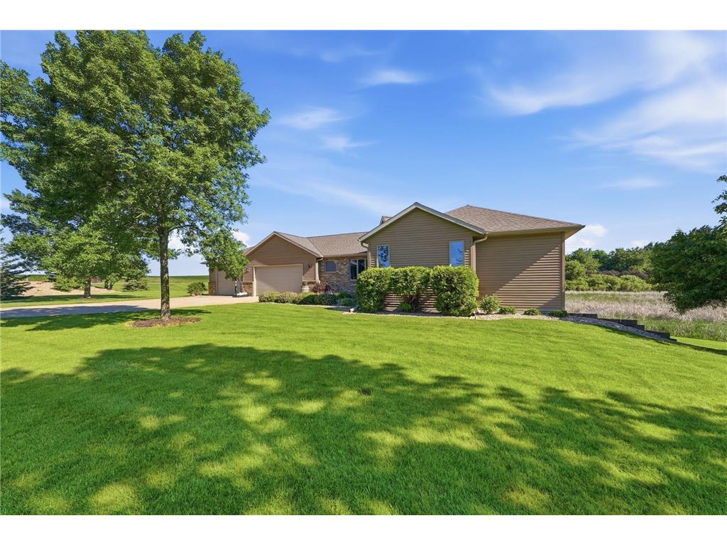 126 57th Avenue NE Willmar MN 56201 7094571 image50