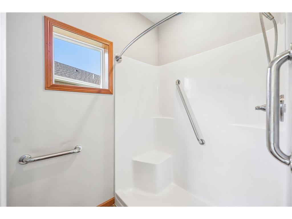 126 9th Avenue NE Isanti MN 55040 7071767 image23