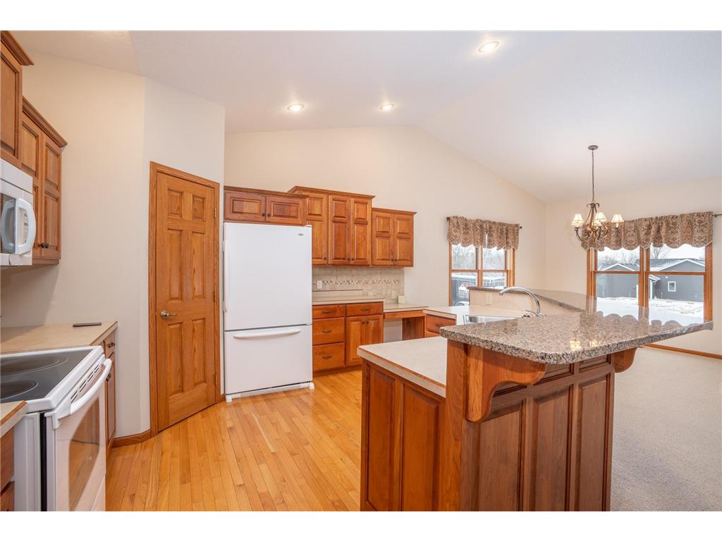 126 Acorn Avenue NW New London MN 56273 7047660 image11