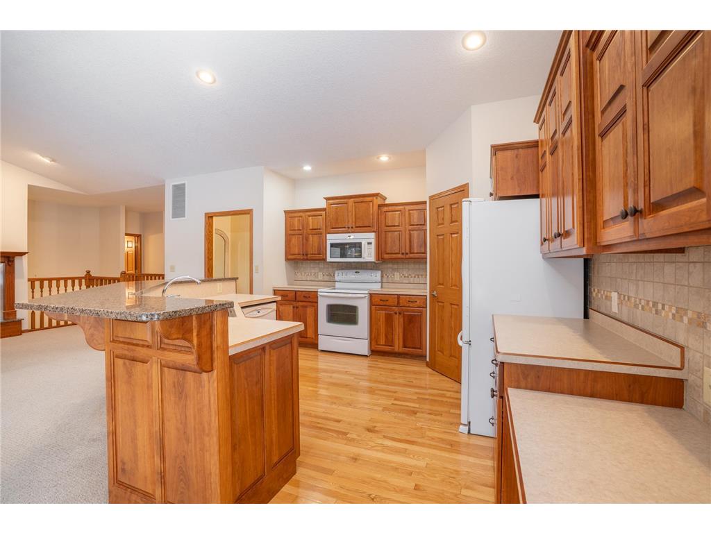 126 Acorn Avenue NW New London MN 56273 7047660 image12