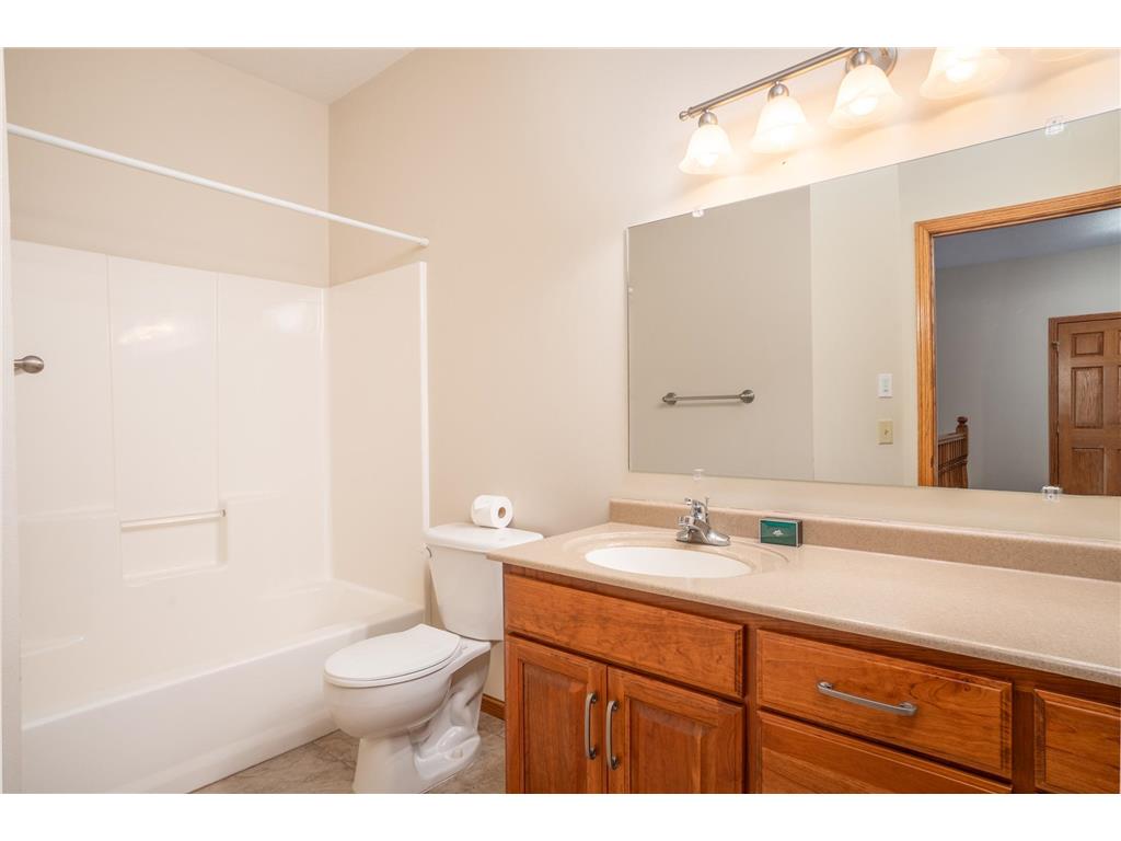 126 Acorn Avenue NW New London MN 56273 7047660 image15