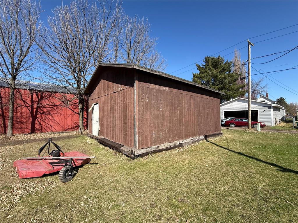 126 E Hibbing Avenue Keewatin MN 55753 7063448 image9