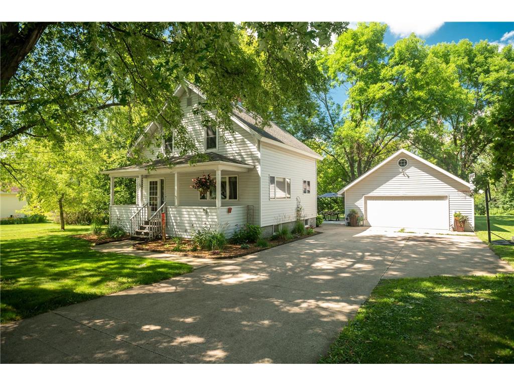 126 Springer Avenue Elmwood WI 54740 6414403 image1