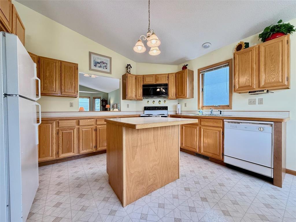 126 W Hilltop Drive Fergus Falls MN 56537 7068817 image5