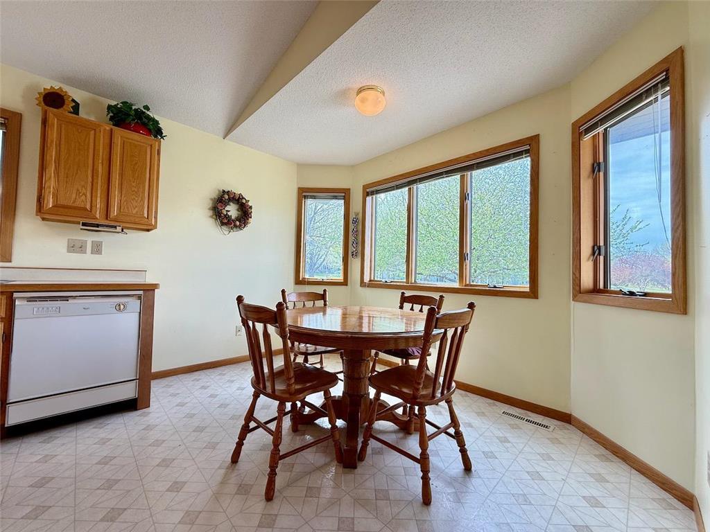 126 W Hilltop Drive Fergus Falls MN 56537 7068817 image8