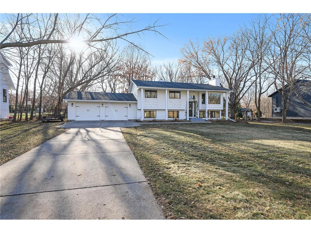 1260 Amble Road Arden Hills MN 55112 6469918 image1