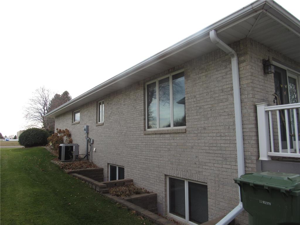 1260 Collegeway Worthington MN 56187 6818154 image4