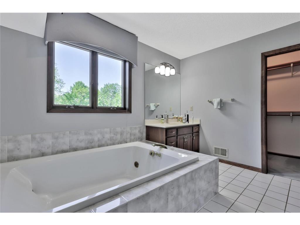 1260 Kolff Court Newport MN 55055 7067866 image48