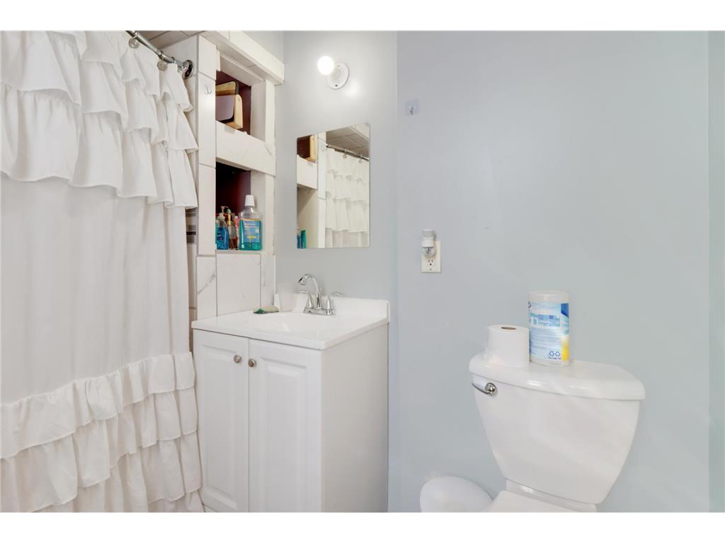 1260 Payne Avenue Saint Paul MN 55130 7014647 image23