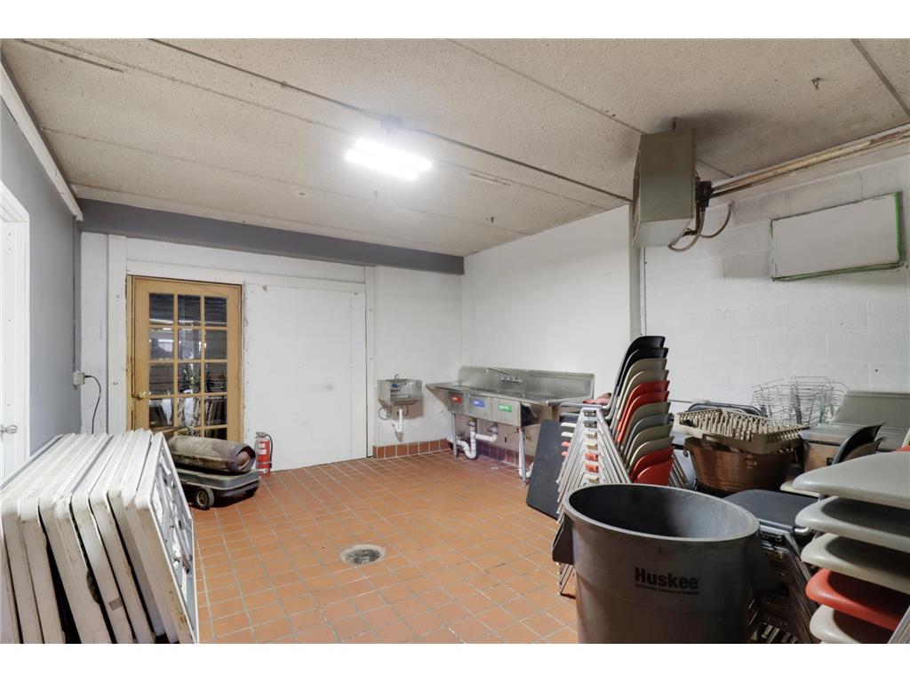 1260 Payne Avenue Saint Paul MN 55130 7014647 image8
