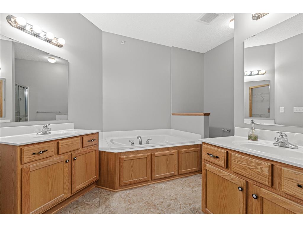 12600 Midway Court NE #D Blaine MN 55449 7073932 image5