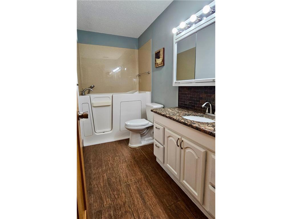 12600 Parkwood Drive #208 Burnsville MN 55337 7017747 image14
