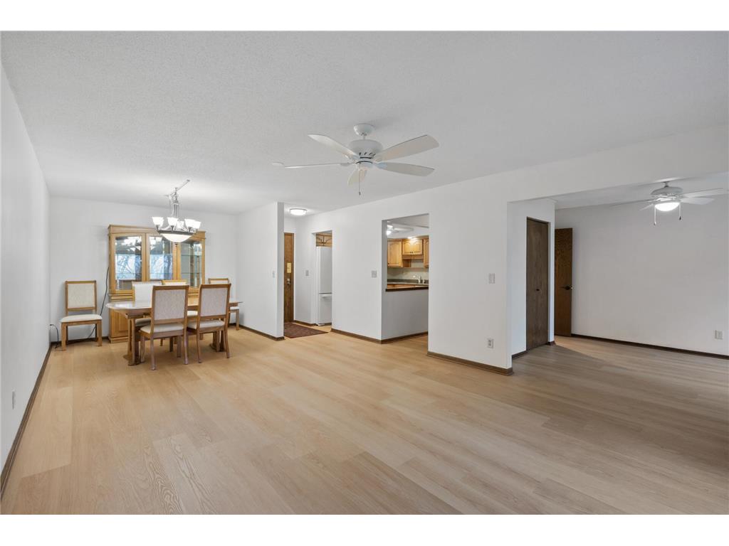 12600 Parkwood Drive #218 Burnsville MN 55337 6476225 image1