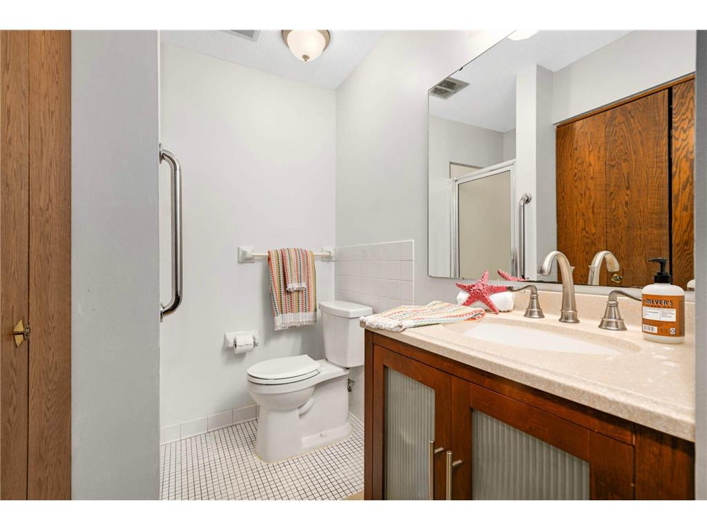 12600 Parkwood Drive #307 Burnsville MN 55337 7021220 image14