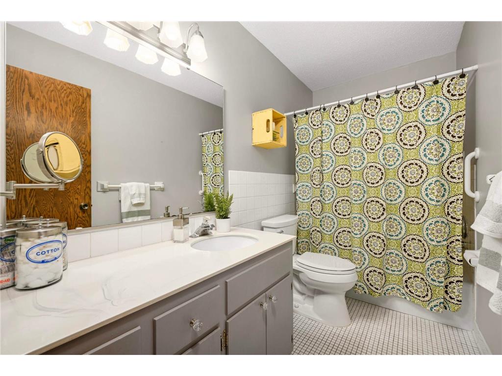 12600 Parkwood Drive #307 Burnsville MN 55337 7021220 image17