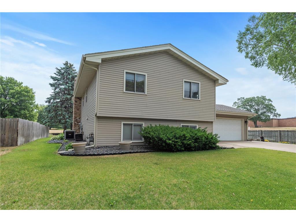 12601 Polk Street NE Blaine MN 55434 6435658 image1