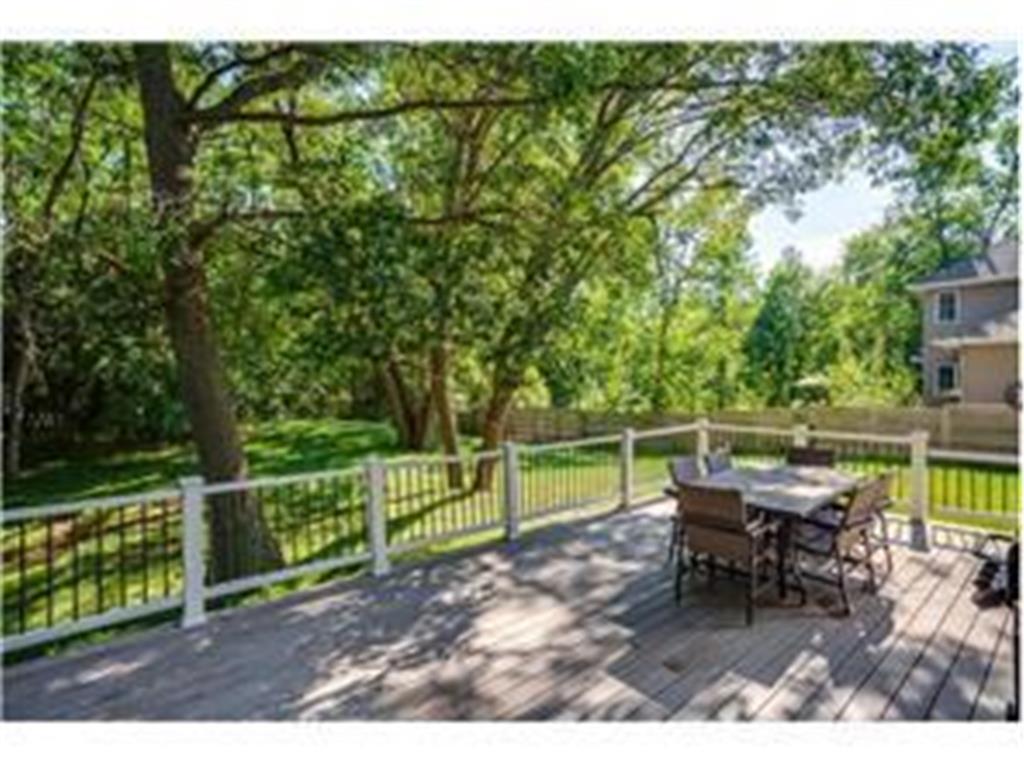 12601 Ridgemount Avenue Minnetonka MN 55305 7111929 image20
