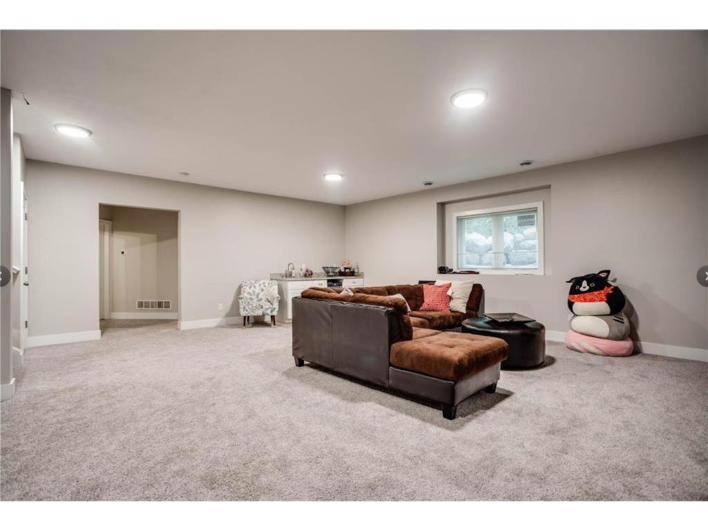 12601 Ridgemount Avenue W Minnetonka MN 55305 7006937 image20