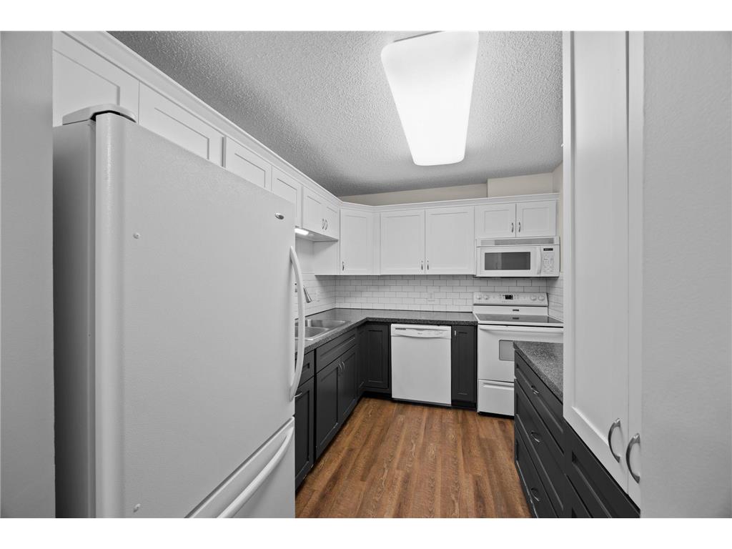 12605 Sherwood Place Minnetonka MN 55305 7066406 image12