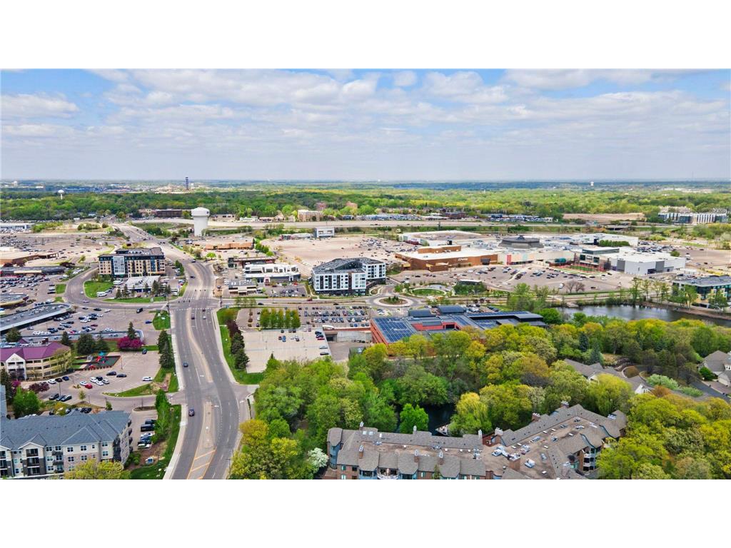 12605 Sherwood Place Minnetonka MN 55305 7066406 image32
