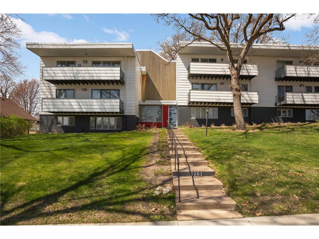 1261 Cleveland Avenue N #8A Saint Paul MN 55108 6695762 image1