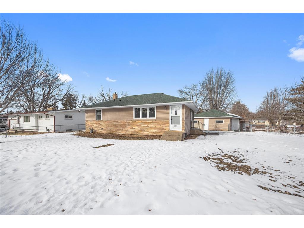 1261 Skillman Avenue E Maplewood MN 55109 7001833 image1