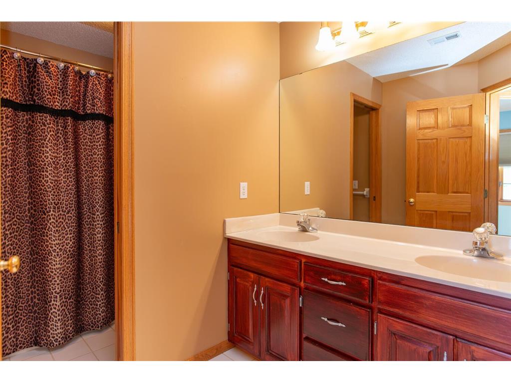 12610 42nd Place N Plymouth MN 55442 7004651 image38