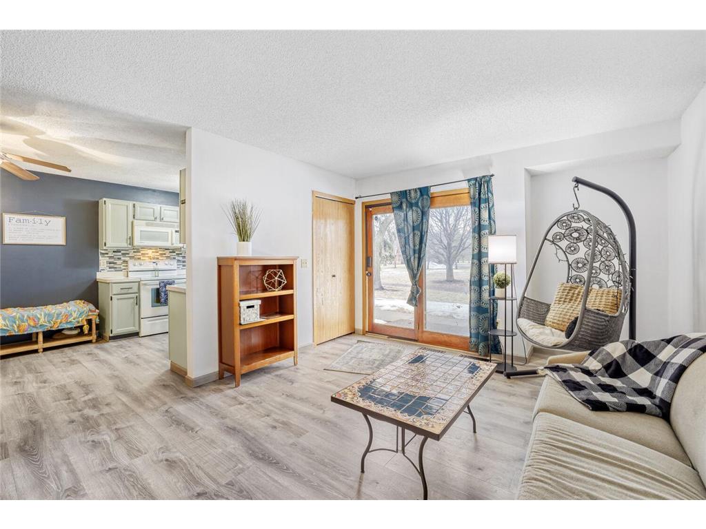 12616 University Avenue NW Coon Rapids MN 55448 7039941 image1