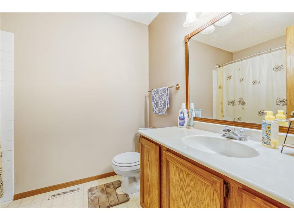 12616 University Avenue NW Coon Rapids MN 55448 7039941 image12