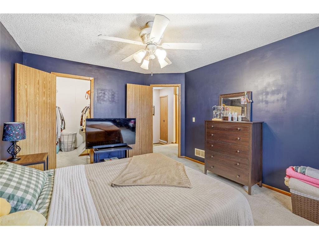 12616 University Avenue NW Coon Rapids MN 55448 7039941 image15
