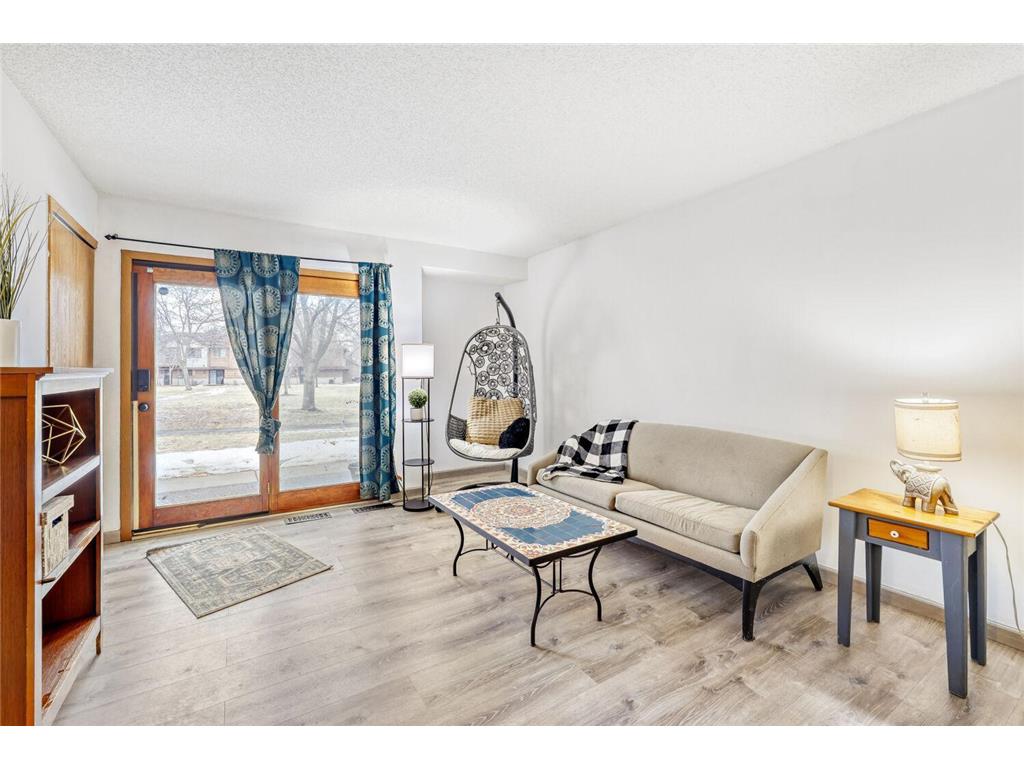 12616 University Avenue NW Coon Rapids MN 55448 7039941 image8