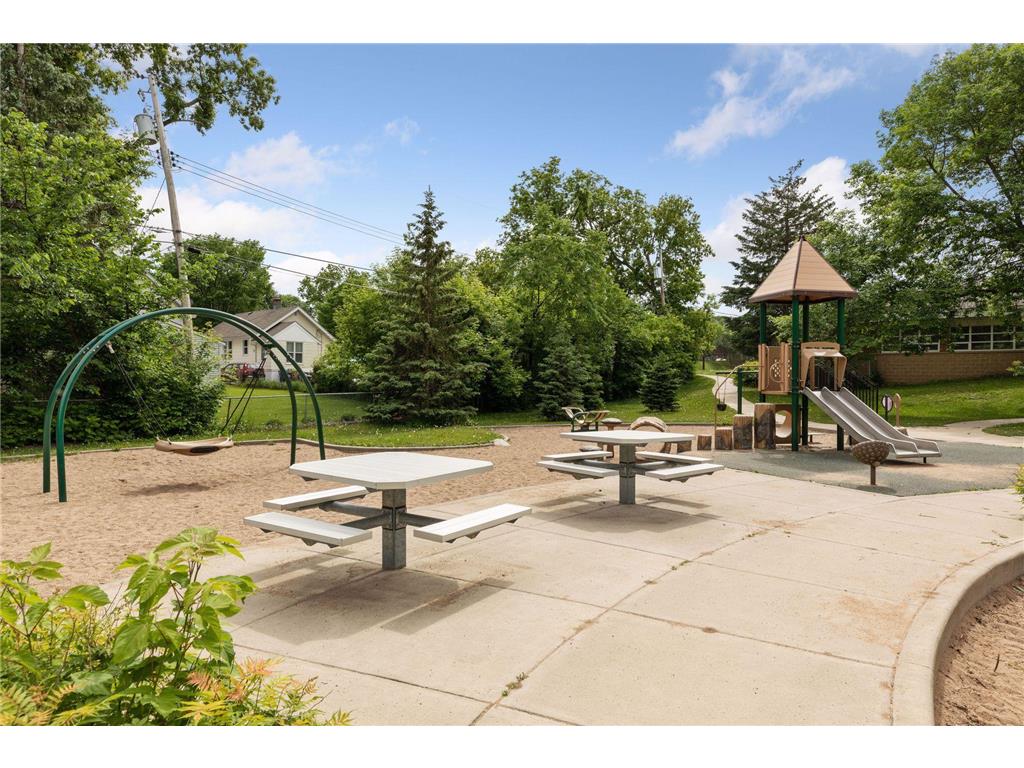 1262 Charles Avenue Saint Paul MN 55104 7091152 image57