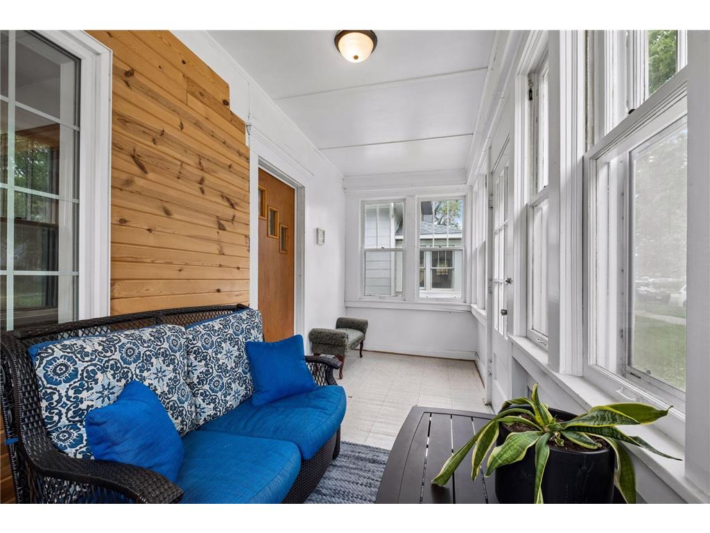 1262 Charles Avenue Saint Paul MN 55104 7091152 image6