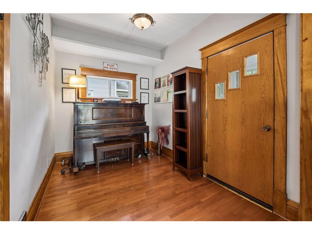 1262 Charles Avenue Saint Paul MN 55104 7091152 image9