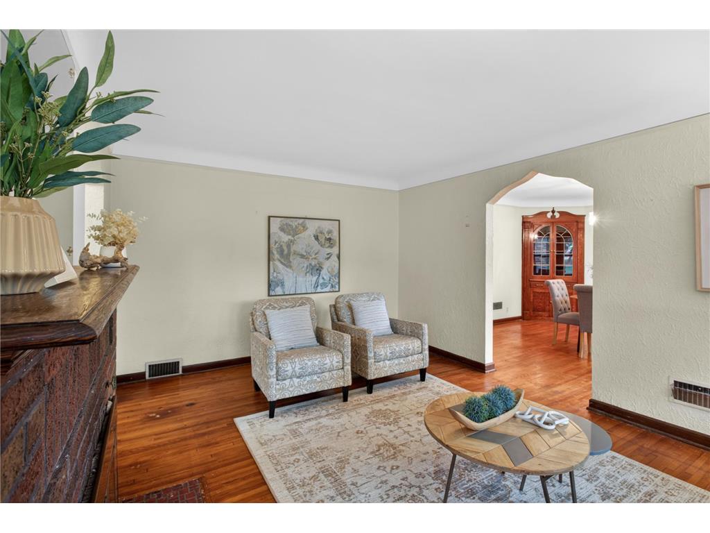 1262 Edgcumbe Road Saint Paul MN 55105 7090687 image3