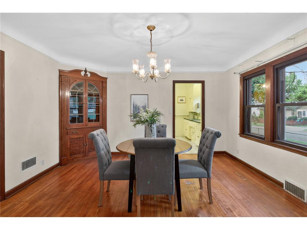 1262 Edgcumbe Road Saint Paul MN 55105 7090687 image4