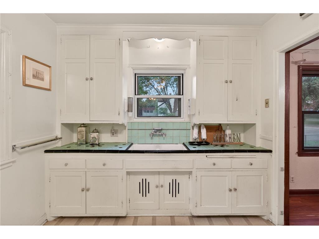 1262 Edgcumbe Road Saint Paul MN 55105 7090687 image8