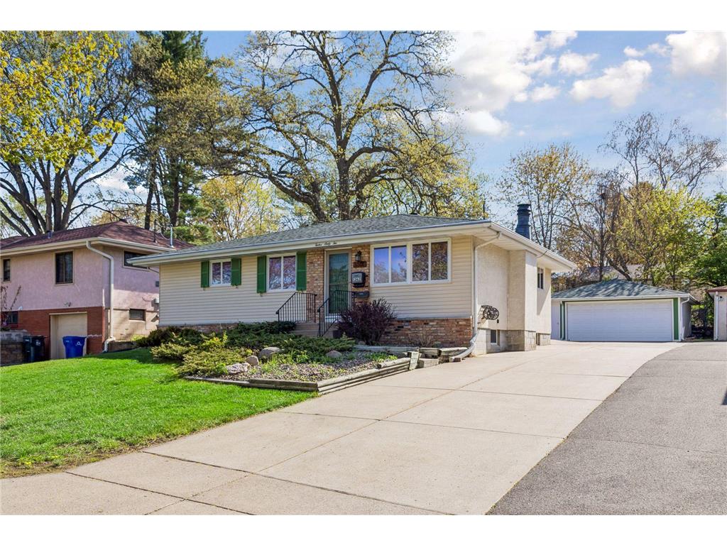 1262 Etna Street Saint Paul MN 55106 7065079 image1
