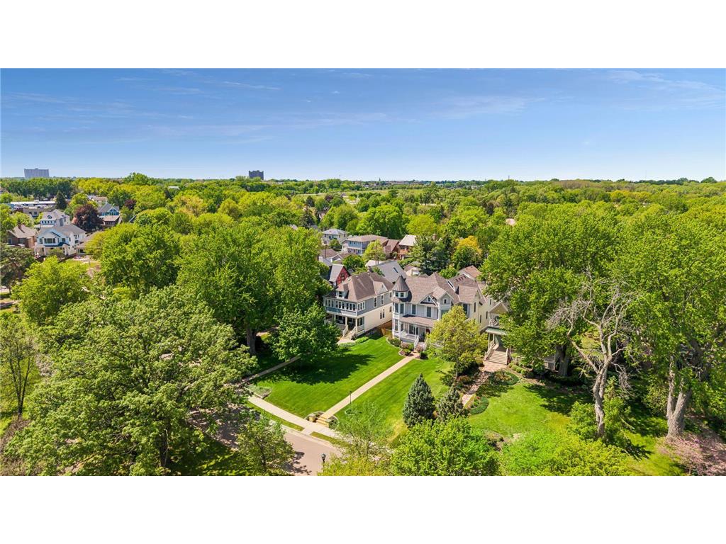 1263 Como Boulevard W Saint Paul MN 55103 - Como Lake 7048968 image2