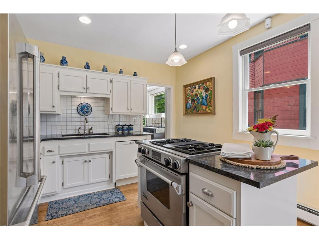 1263 Como Boulevard W Saint Paul MN 55103 - Como Lake 7048968 image22