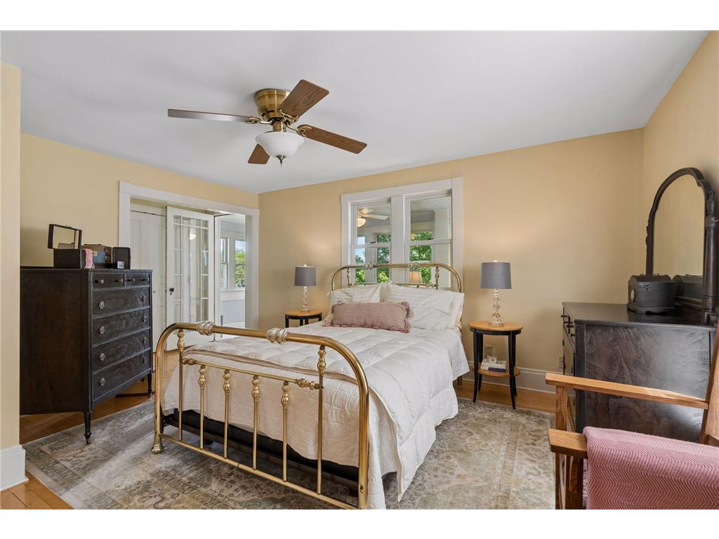 1263 Como Boulevard W Saint Paul MN 55103 - Como Lake 7048968 image30